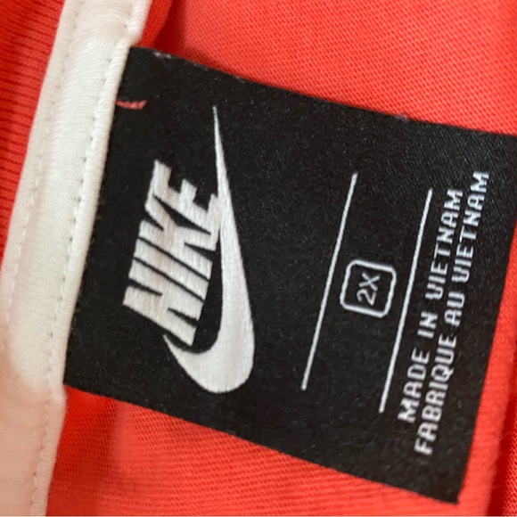 Nike Plus Size Sportswear Heritage Color block T-shirt - Picture 5 of 8